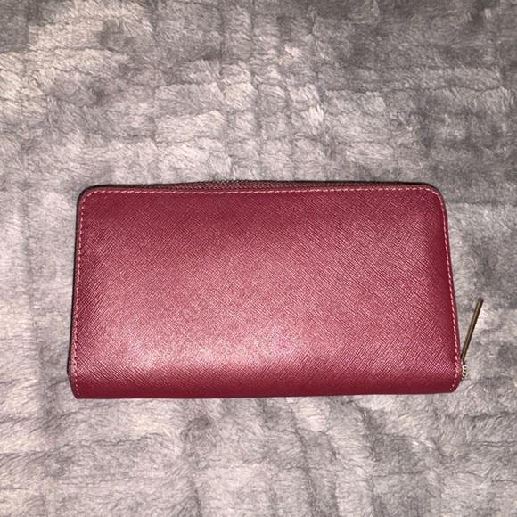 NWOT Michael Kors Burgundy Leather Wallet - Picture 2 of 9